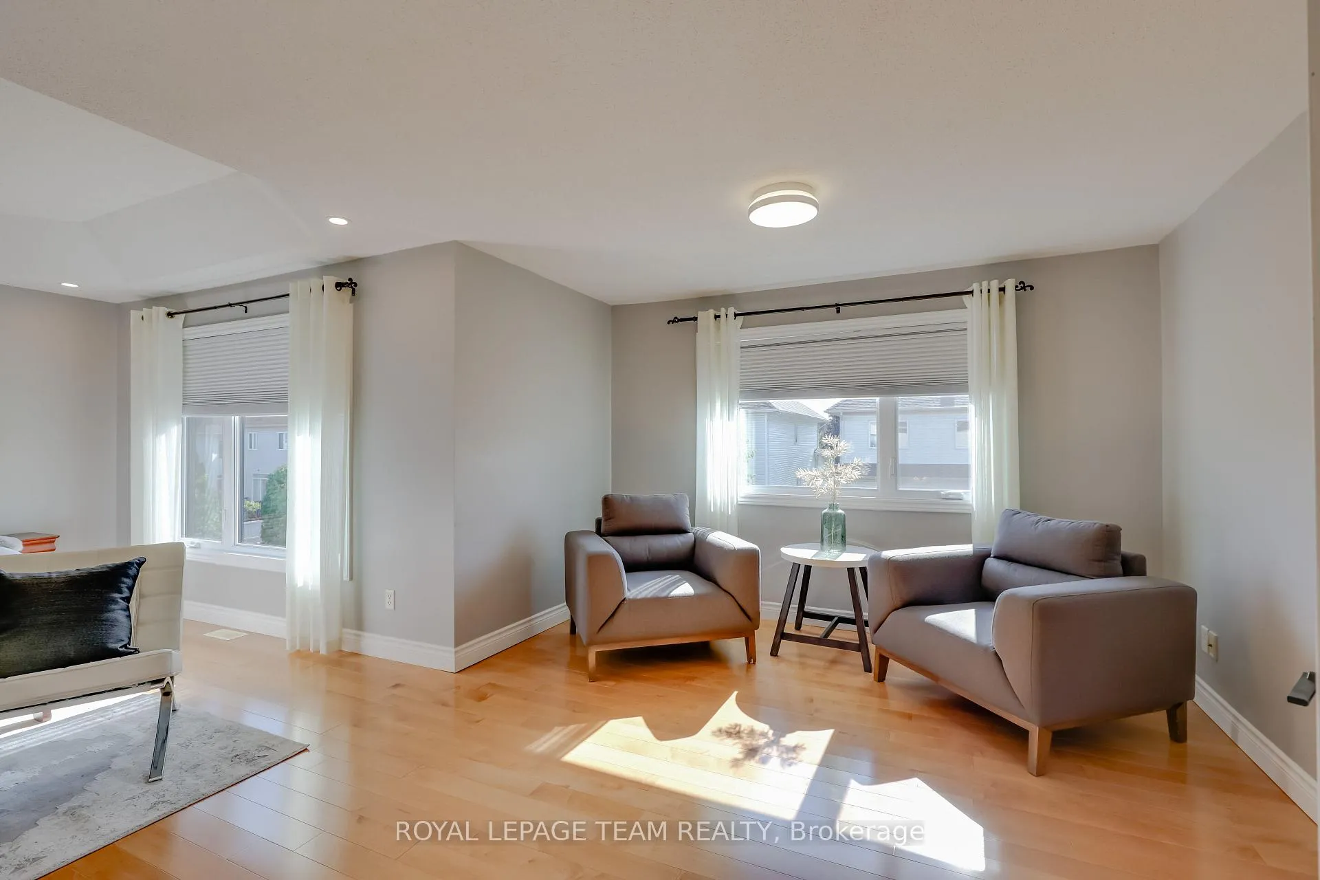 Photo 28 of 36 Keighley Circle, Ottawa, Kanata - Morgan's Grant/South March — HOMEH