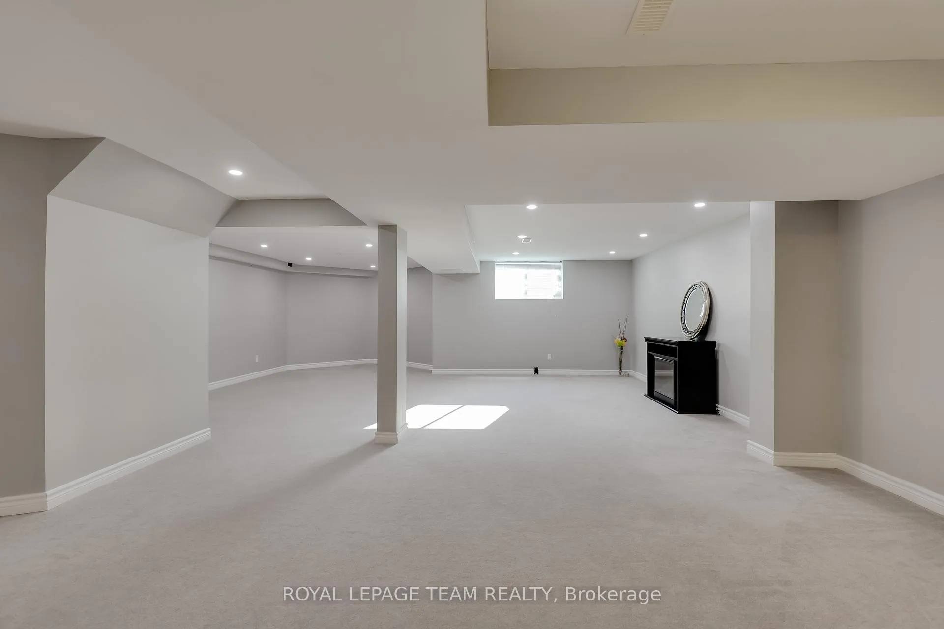 Photo 42 of 36 Keighley Circle, Ottawa, Kanata - Morgan's Grant/South March — HOMEH
