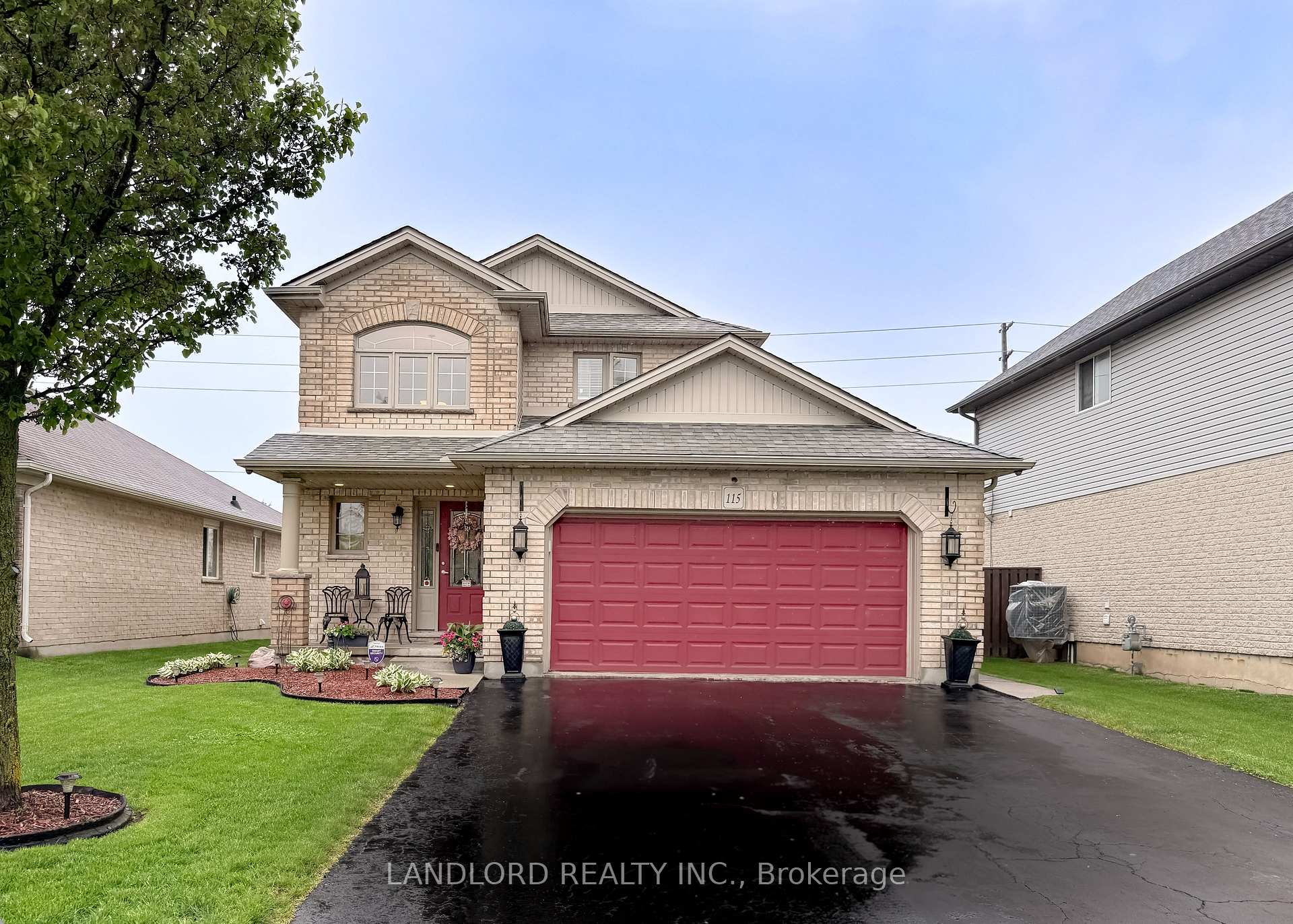 Photo 1 of 115 Hagerman Crescent, St. Thomas — HOMEH
