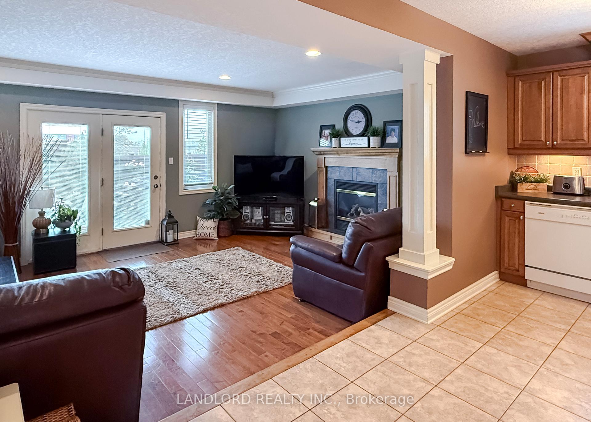 Photo 12 of 115 Hagerman Crescent, St. Thomas — HOMEH
