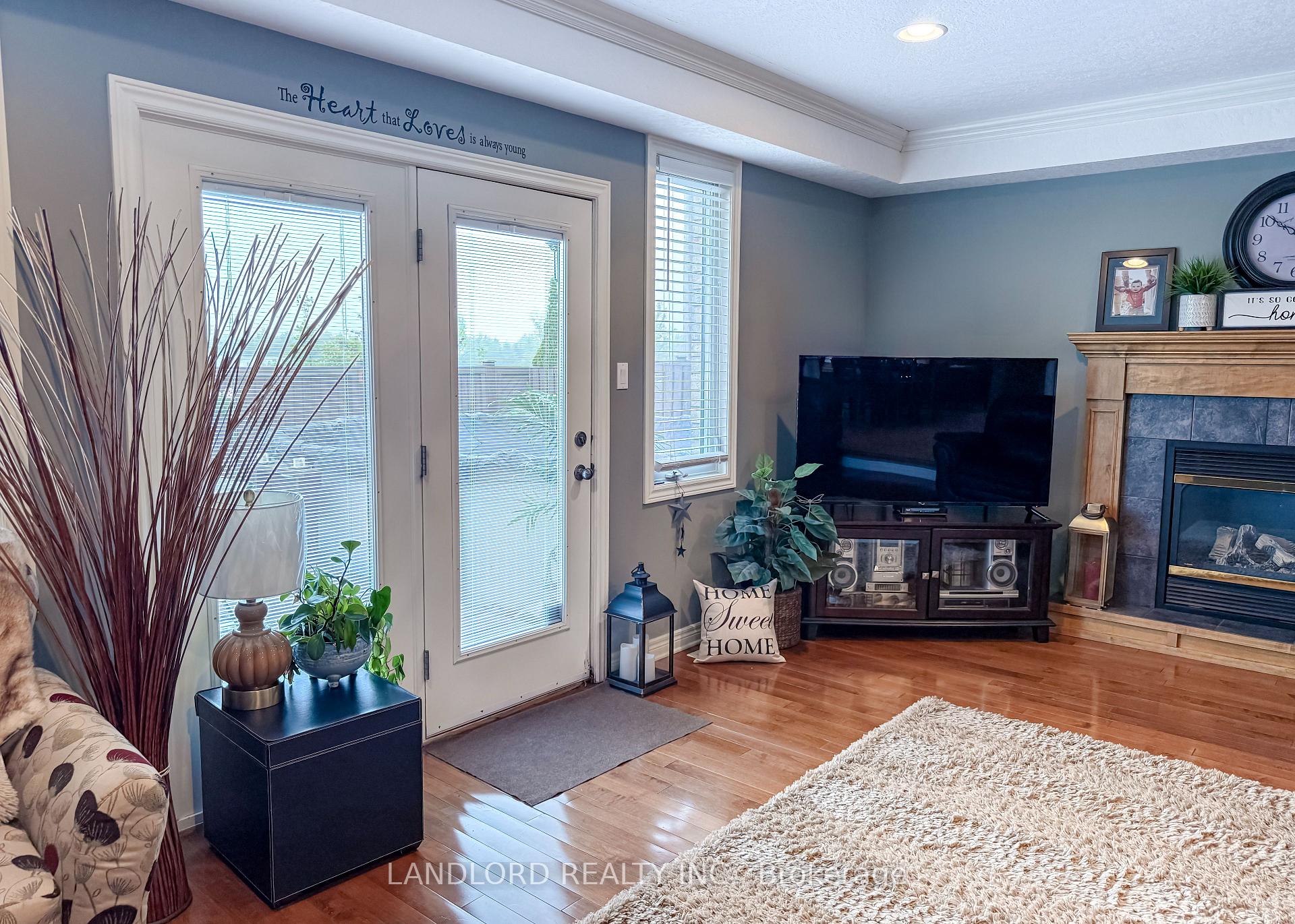 Photo 17 of 115 Hagerman Crescent, St. Thomas — HOMEH