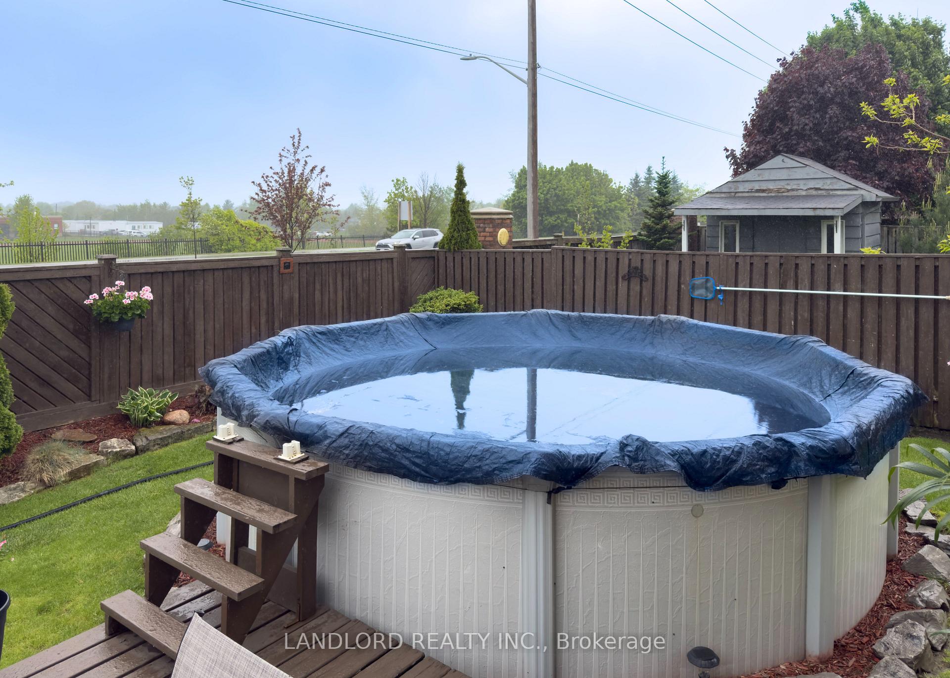 Photo 21 of 115 Hagerman Crescent, St. Thomas — HOMEH