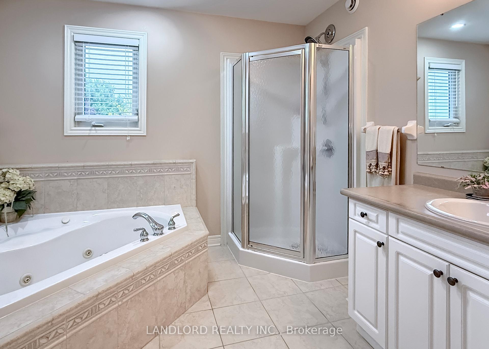 Photo 34 of 115 Hagerman Crescent, St. Thomas — HOMEH