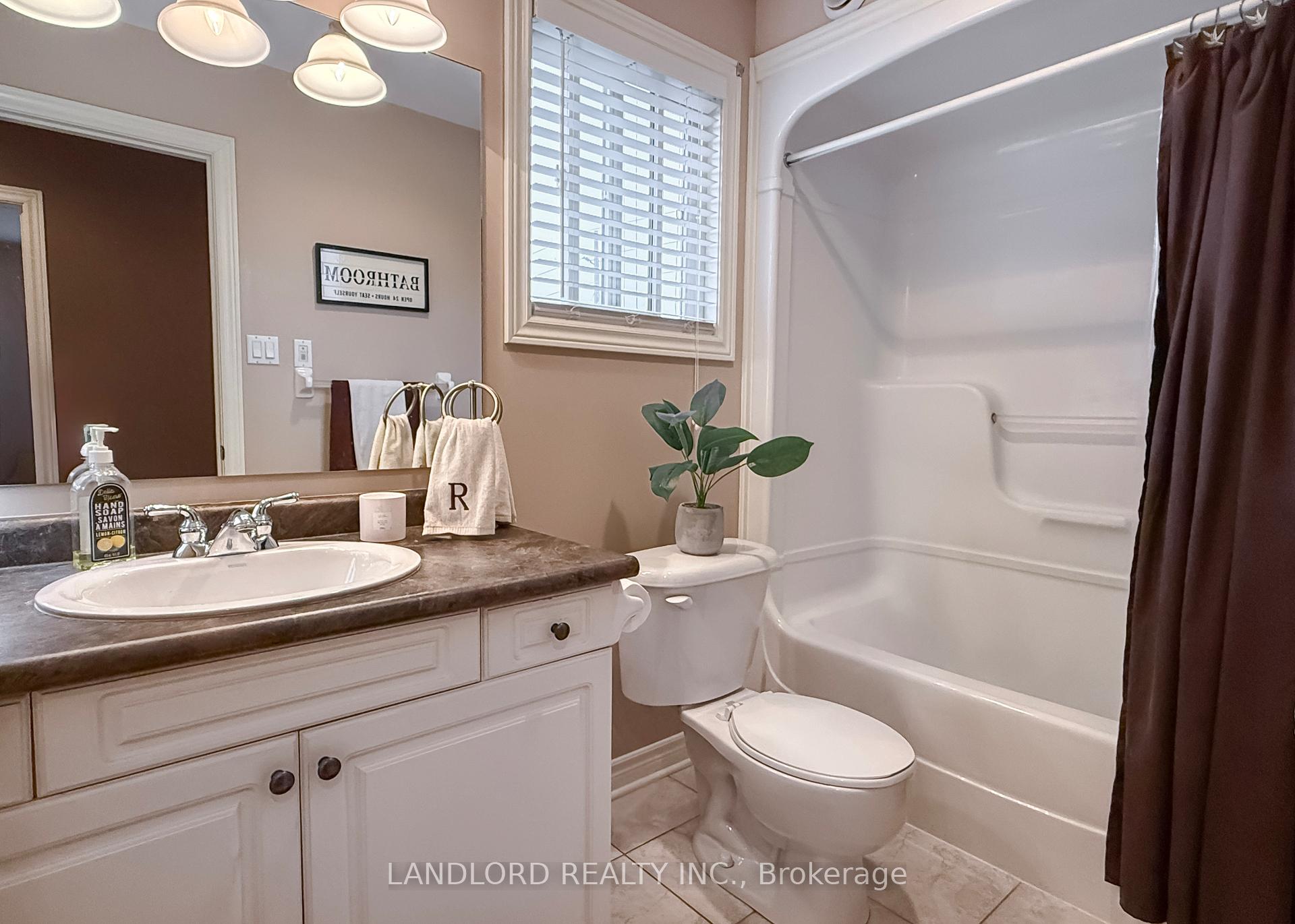 Photo 39 of 115 Hagerman Crescent, St. Thomas — HOMEH