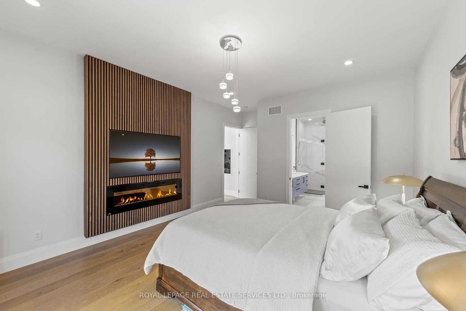 Photo 13 of 118 Barton Boulevard, Blue Mountains — HOMEH