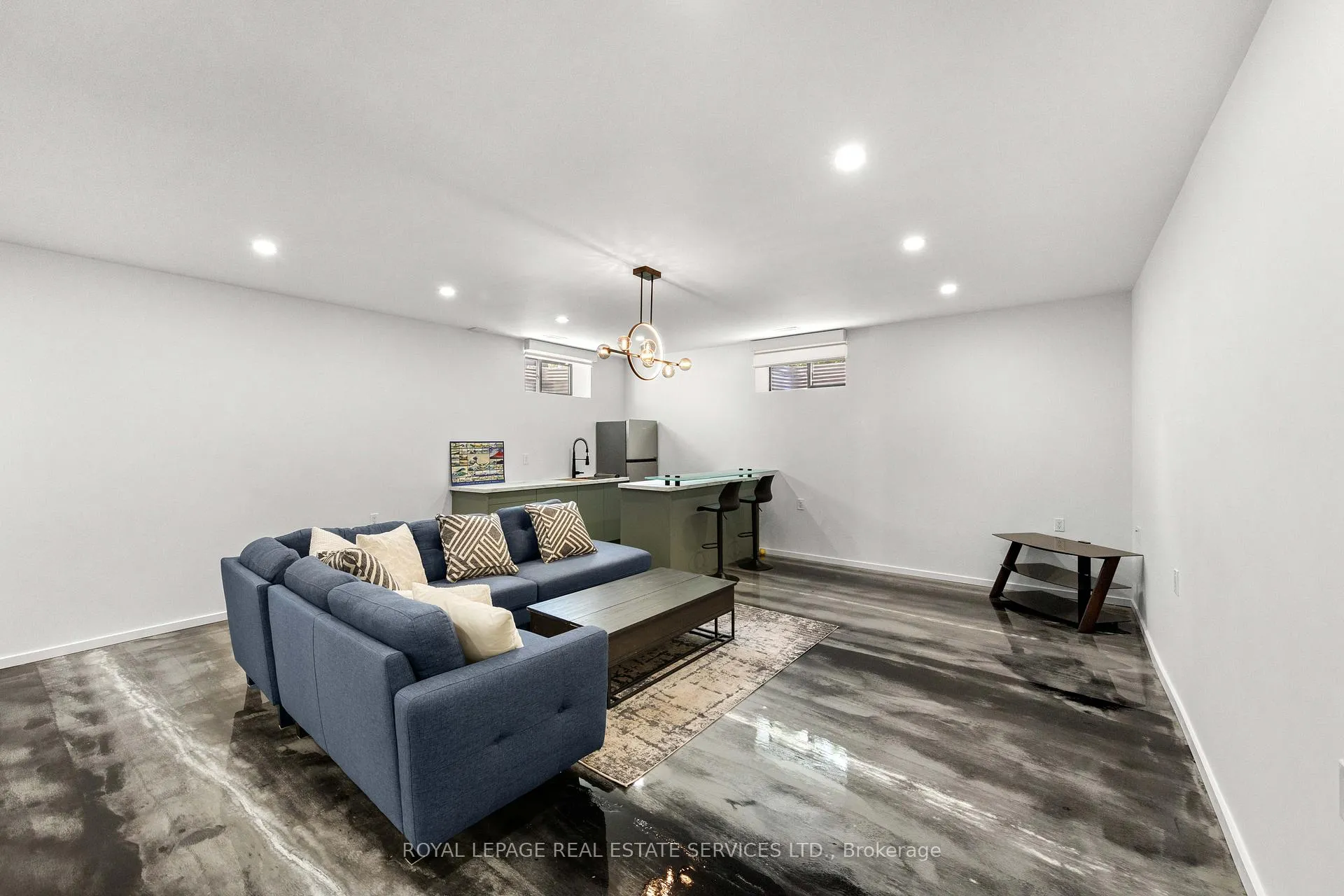 Photo 32 of 118 Barton Boulevard, Blue Mountains — HOMEH