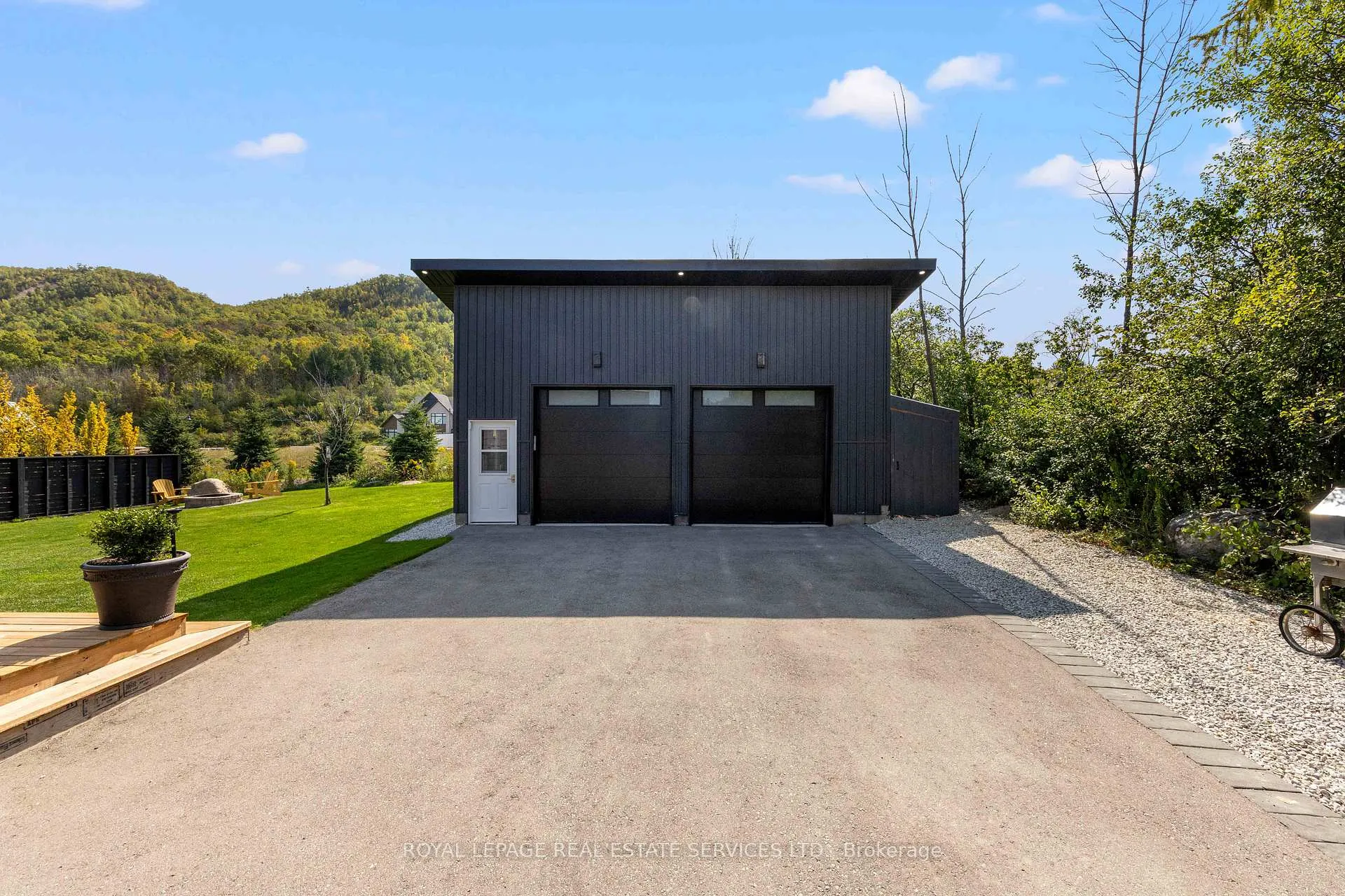 Photo 42 of 118 Barton Boulevard, Blue Mountains — HOMEH