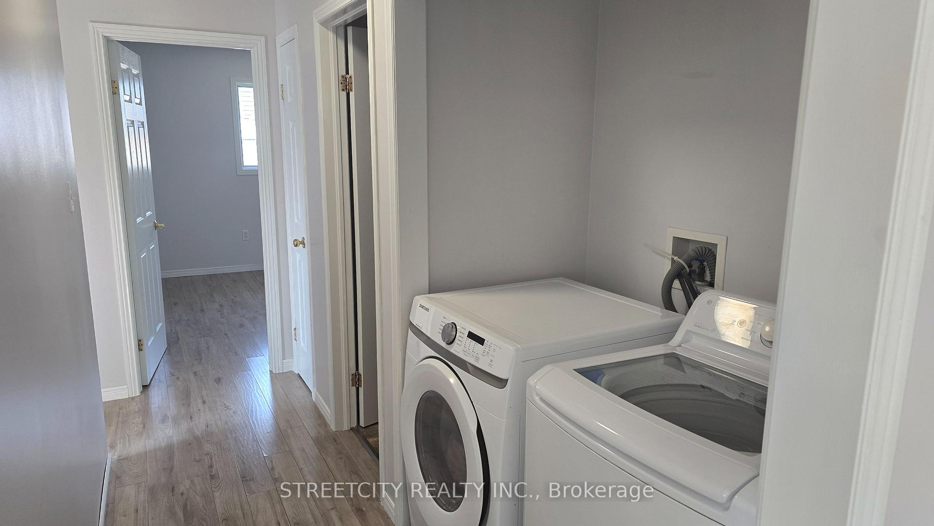 Photo 14 of 18 Rodney Crescent, St. Thomas — HOMEH