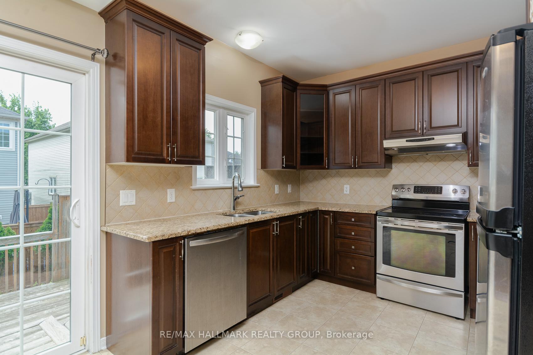 Photo 6 of 448 West Ridge Drive S, Ottawa, Stittsville (South) — HOMEH