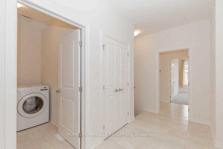 Photo 6 of 45 Irwin Common Street, St. Catharines, Oakdale — HOMEH