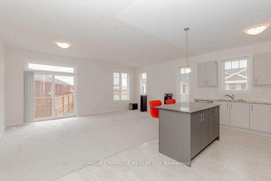 Photo 13 of 45 Irwin Common Street, St. Catharines, Oakdale — HOMEH