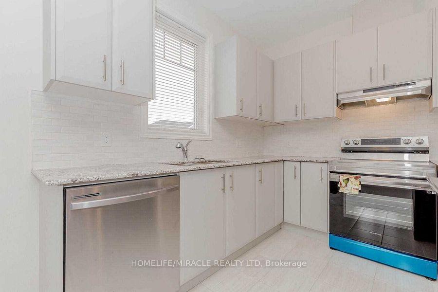 Photo 16 of 45 Irwin Common Street, St. Catharines, Oakdale — HOMEH