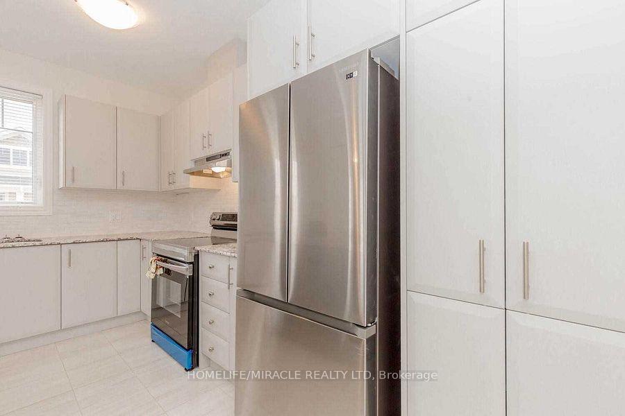 Photo 18 of 45 Irwin Common Street, St. Catharines, Oakdale — HOMEH
