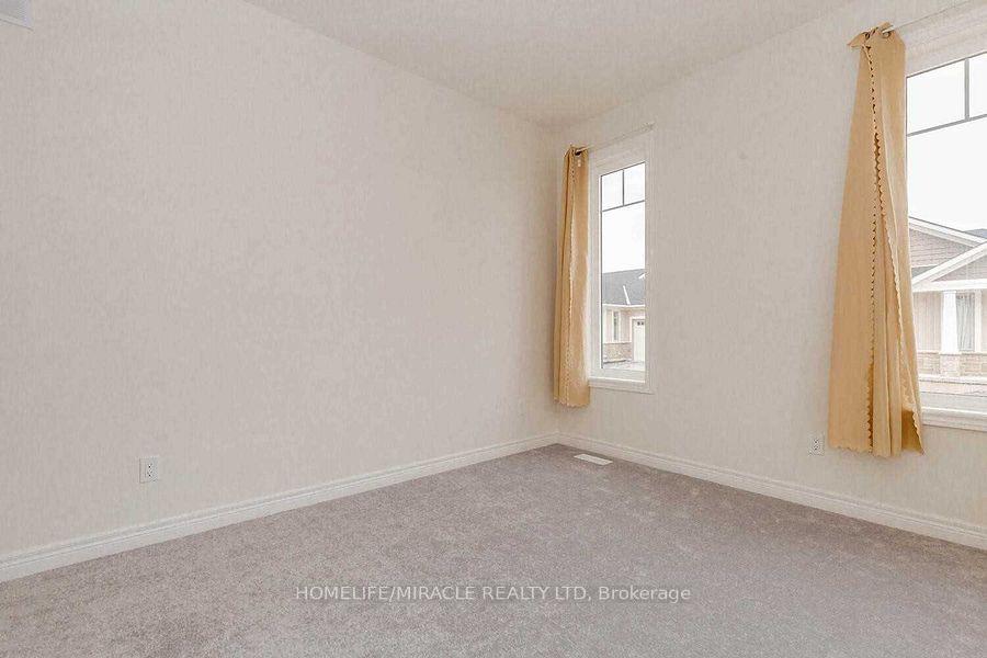 Photo 31 of 45 Irwin Common Street, St. Catharines, Oakdale — HOMEH