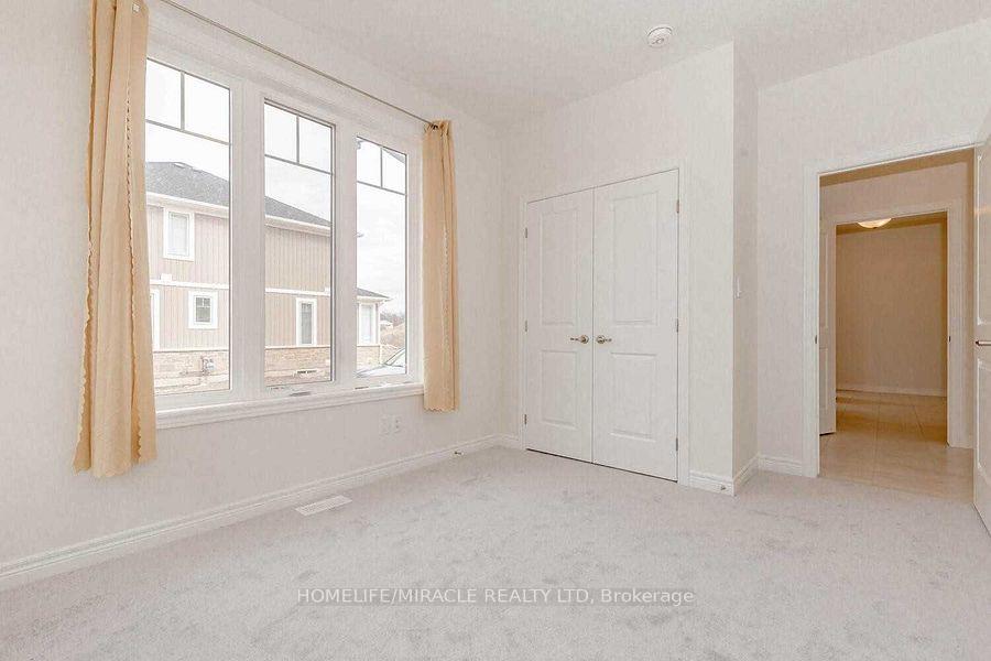 Photo 33 of 45 Irwin Common Street, St. Catharines, Oakdale — HOMEH