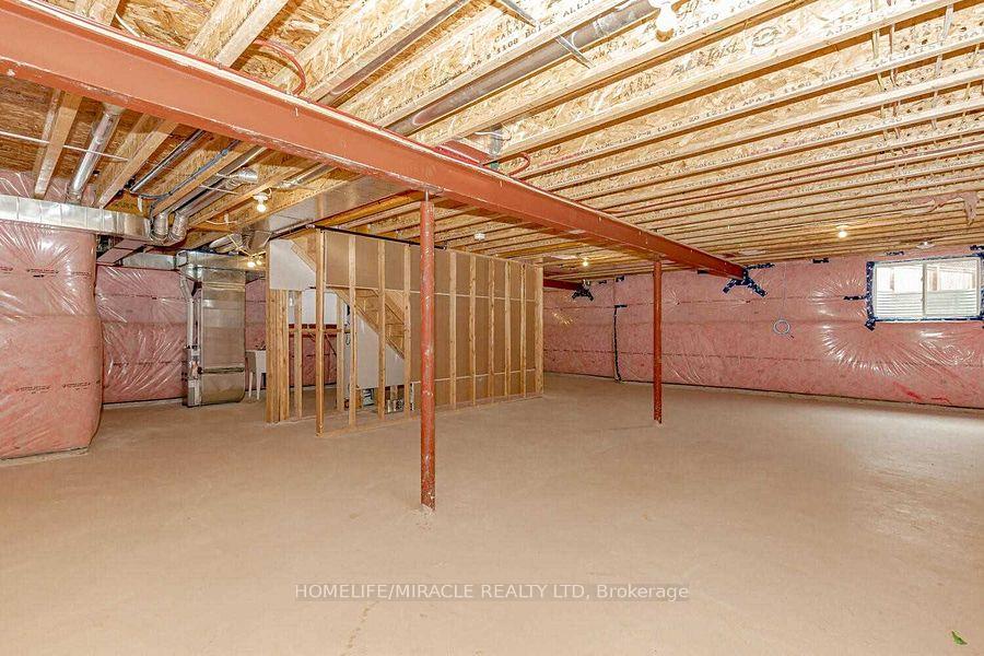Photo 40 of 45 Irwin Common Street, St. Catharines, Oakdale — HOMEH