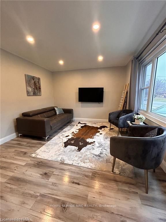 Photo 3 of Unit Main, 91 Louth Street, St. Catharines, Western Hill — HOMEH