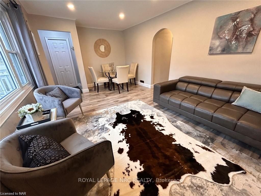 Photo 5 of Unit Main, 91 Louth Street, St. Catharines, Western Hill — HOMEH