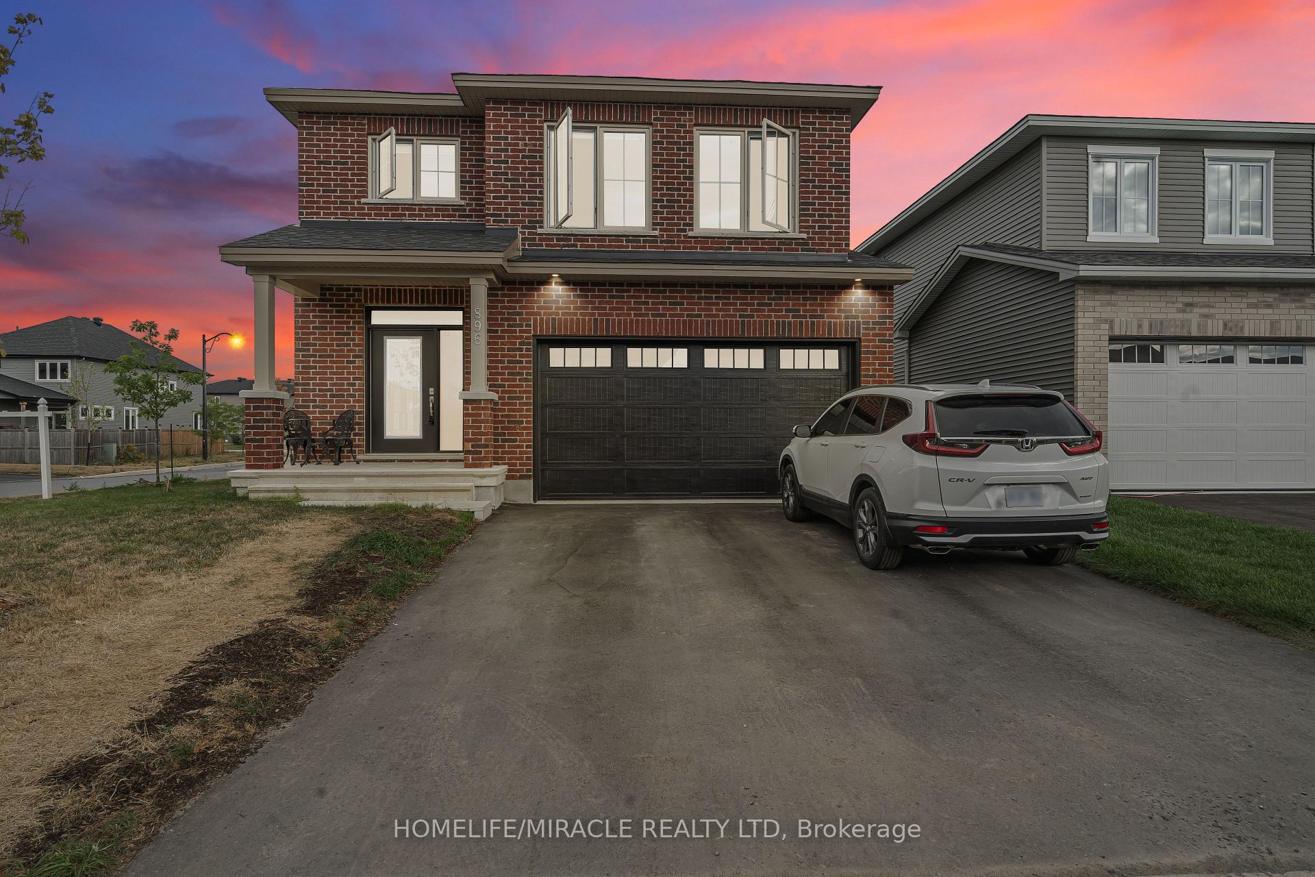 Front of 896 Sendero Way