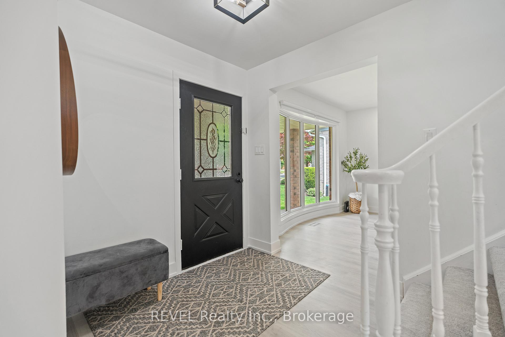 Photo 7 of 5 Elderwood Drive, St. Catharines, Grapeview — HOMEH