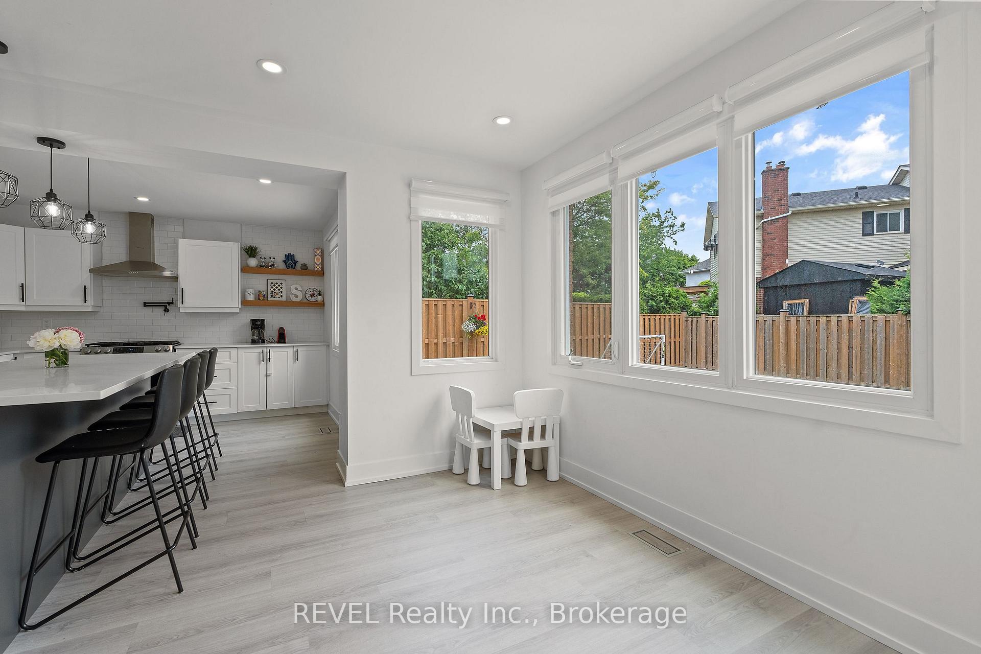 Photo 20 of 5 Elderwood Drive, St. Catharines, Grapeview — HOMEH