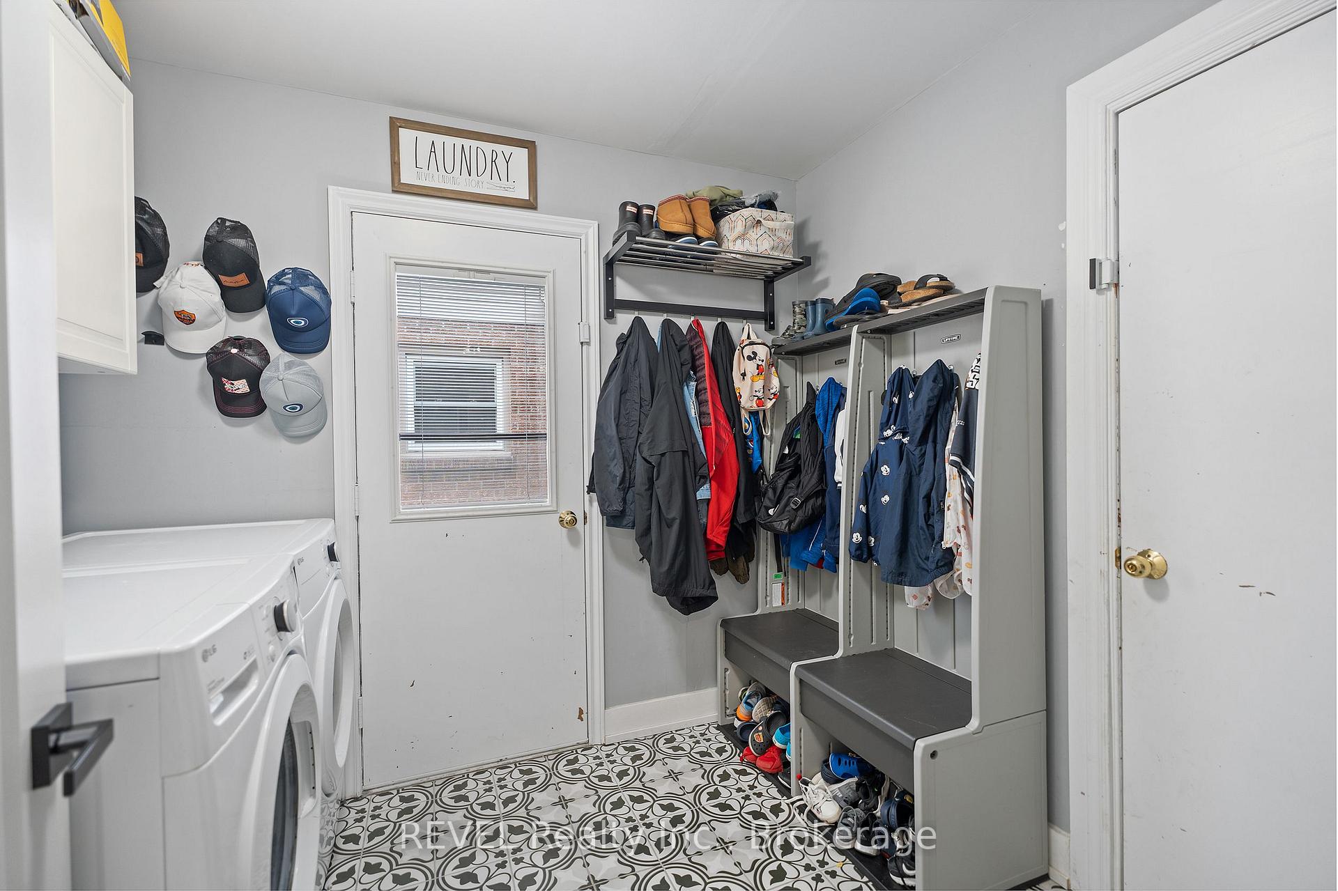 Photo 25 of 5 Elderwood Drive, St. Catharines, Grapeview — HOMEH