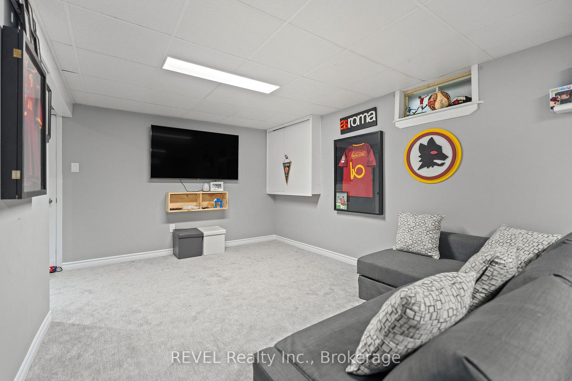 Photo 37 of 5 Elderwood Drive, St. Catharines, Grapeview — HOMEH