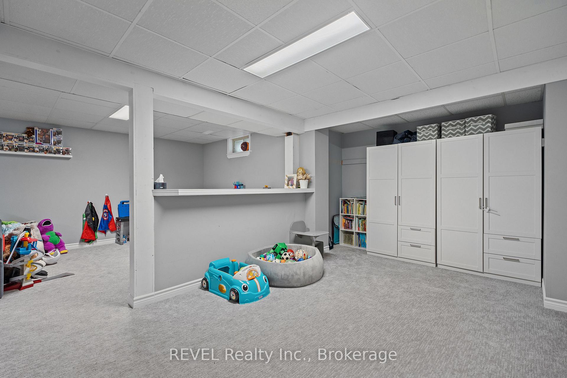 Photo 38 of 5 Elderwood Drive, St. Catharines, Grapeview — HOMEH