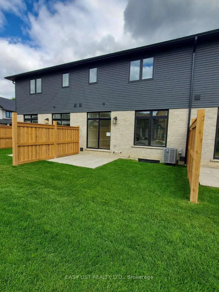 Photo 2 of Unit 47, 55 Teal Drive, Guelph, Kortright Hills — HOMEH