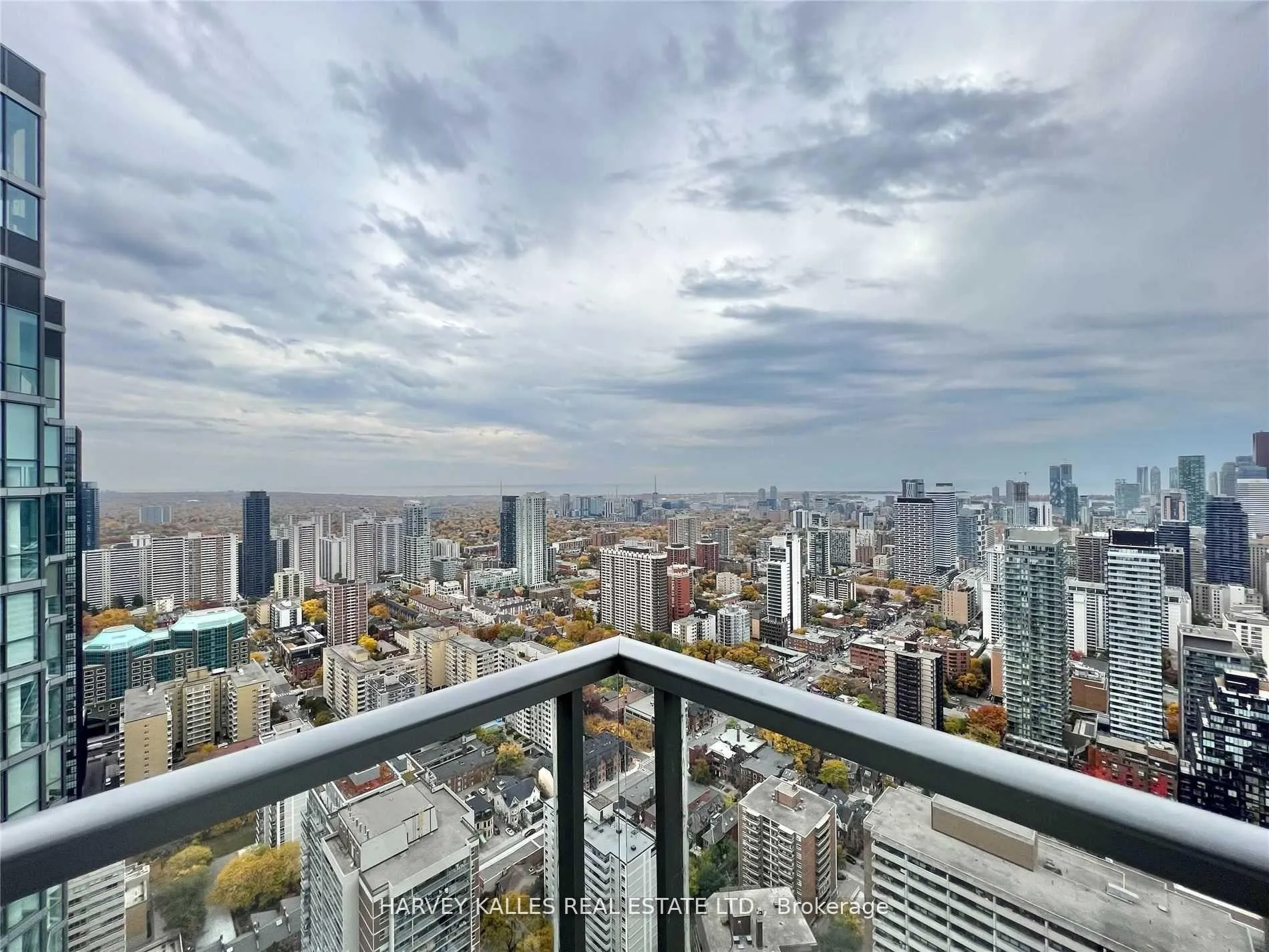 Photo 2 of Unit Ph4502, 33 Charles Street, Toronto, Church-Yonge Corridor — HOMEH