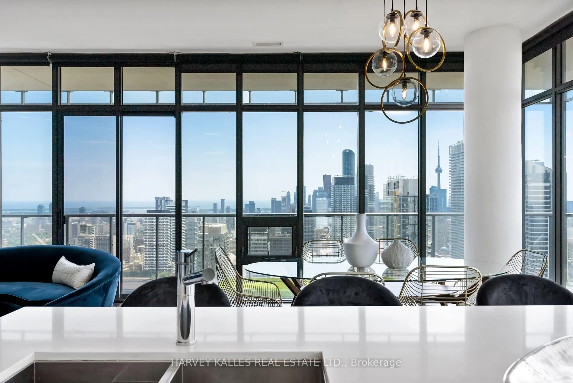 Photo 6 of Unit Ph4502, 33 Charles Street, Toronto, Church-Yonge Corridor — HOMEH
