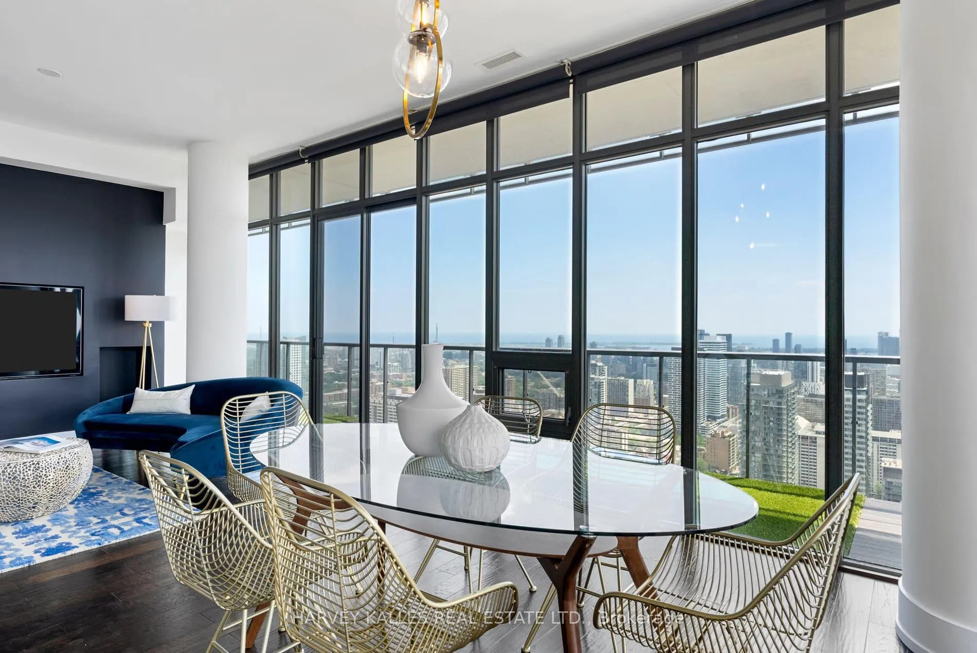 Photo 7 of Unit Ph4502, 33 Charles Street, Toronto, Church-Yonge Corridor — HOMEH