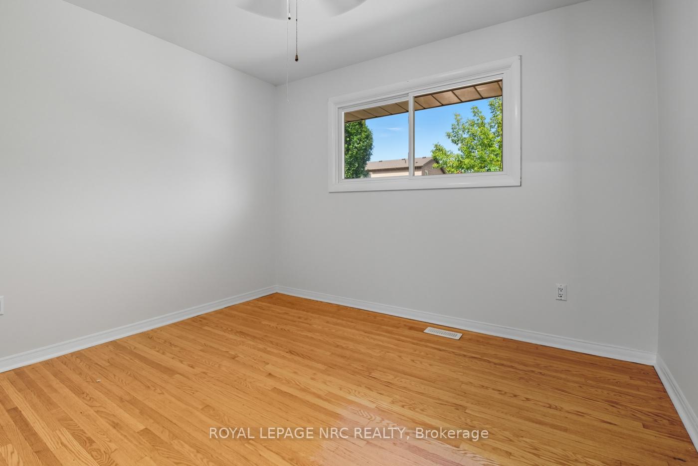 Photo 15 of 23 Grosvenor Street, St. Catharines, Bunting/Linwell — HOMEH