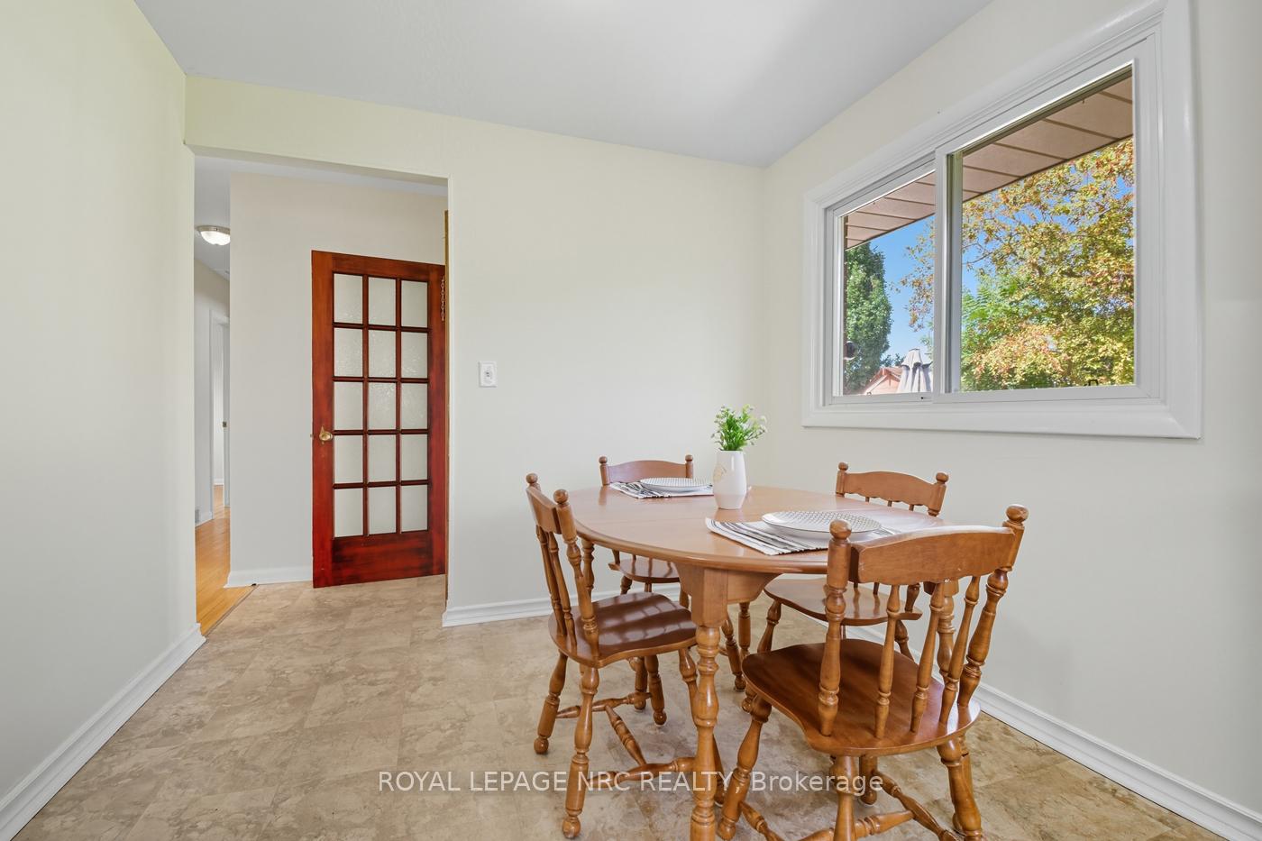 Photo 24 of 23 Grosvenor Street, St. Catharines, Bunting/Linwell — HOMEH