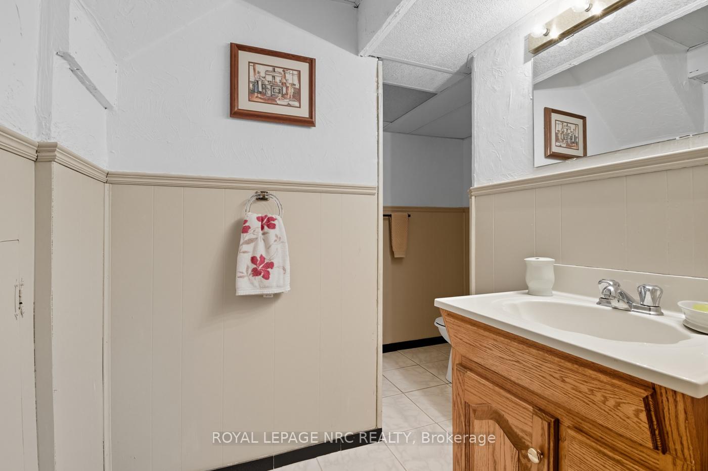 Photo 34 of 23 Grosvenor Street, St. Catharines, Bunting/Linwell — HOMEH