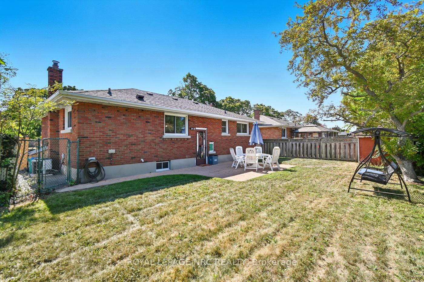 Photo 42 of 23 Grosvenor Street, St. Catharines, Bunting/Linwell — HOMEH