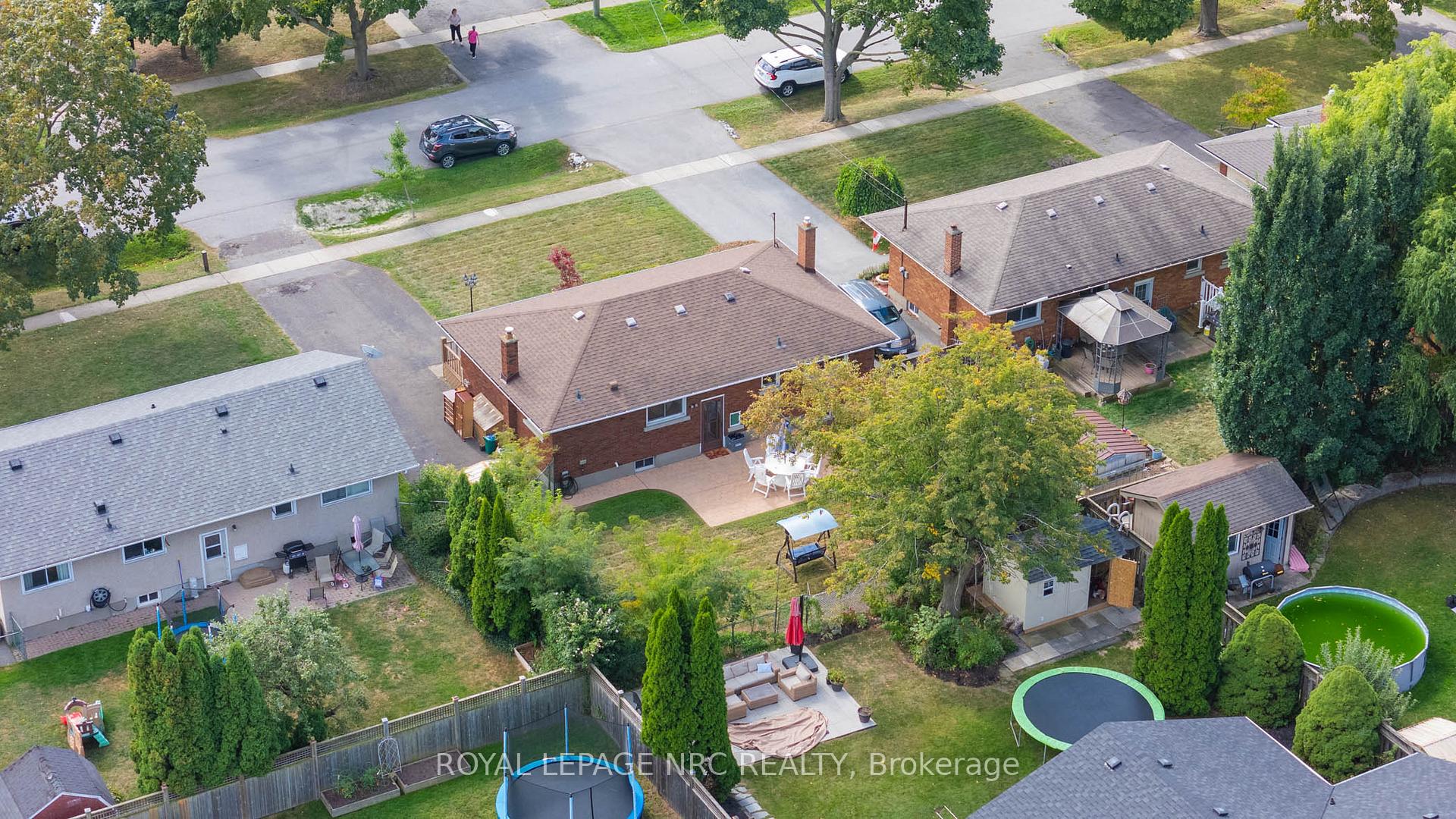 Photo 45 of 23 Grosvenor Street, St. Catharines, Bunting/Linwell — HOMEH
