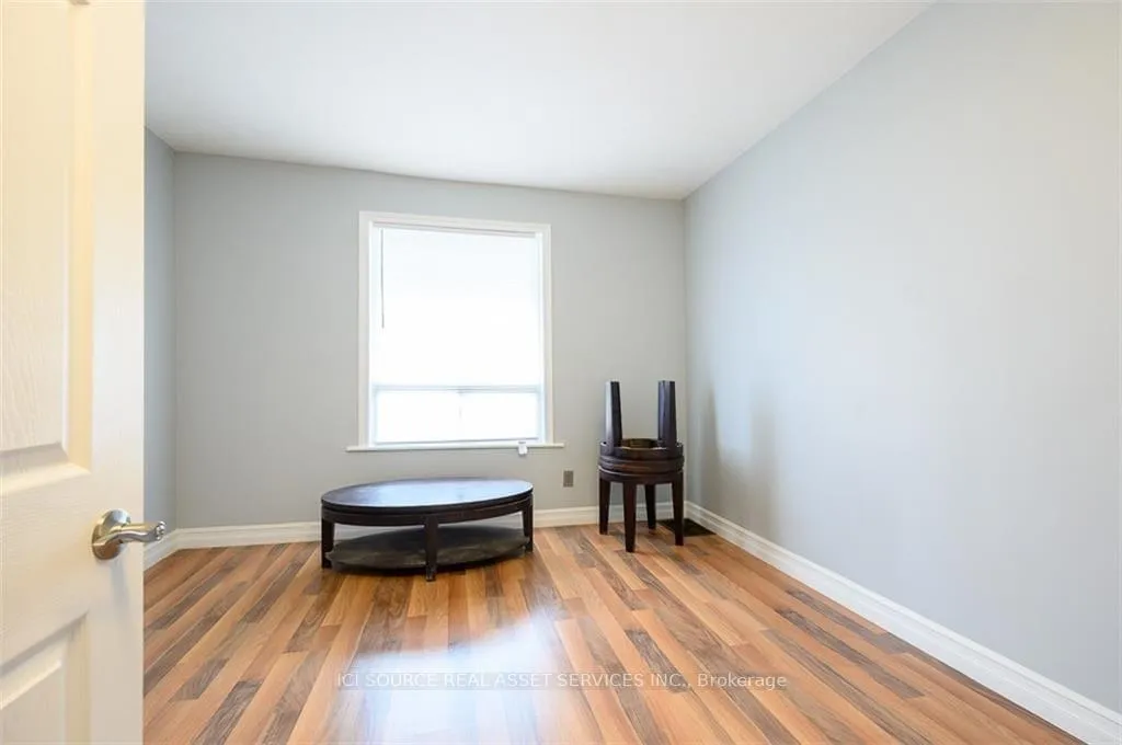 Photo 8 of Unit Main Fl, 103 Macaulay Street E, Hamilton, North End — HOMEH