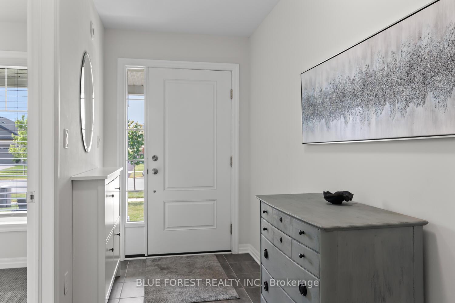 Photo 6 of 11 Auburn Drive, St. Thomas — HOMEH