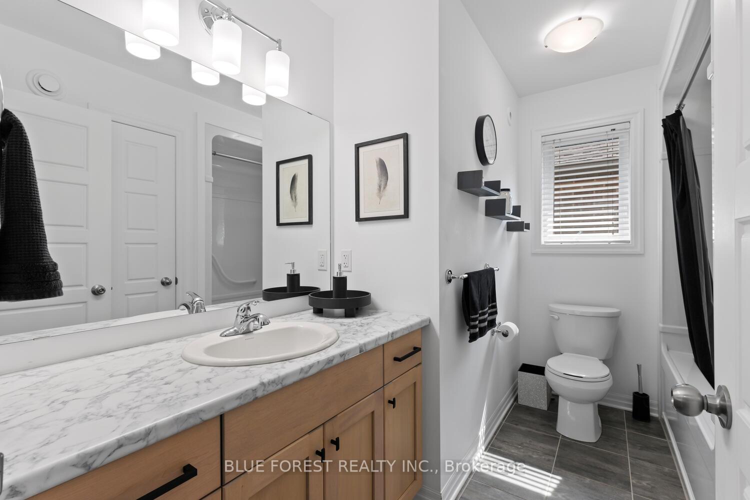 Photo 10 of 11 Auburn Drive, St. Thomas — HOMEH