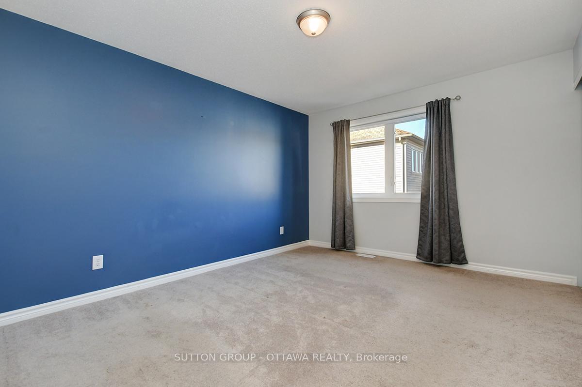 Photo 21 of 104 Par-La-Ville Circle, Ottawa, Stittsville (North) — HOMEH