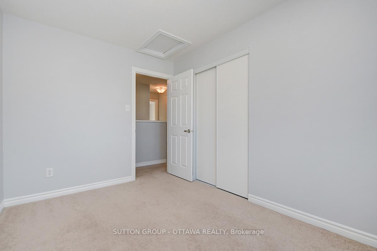Photo 26 of 104 Par-La-Ville Circle, Ottawa, Stittsville (North) — HOMEH