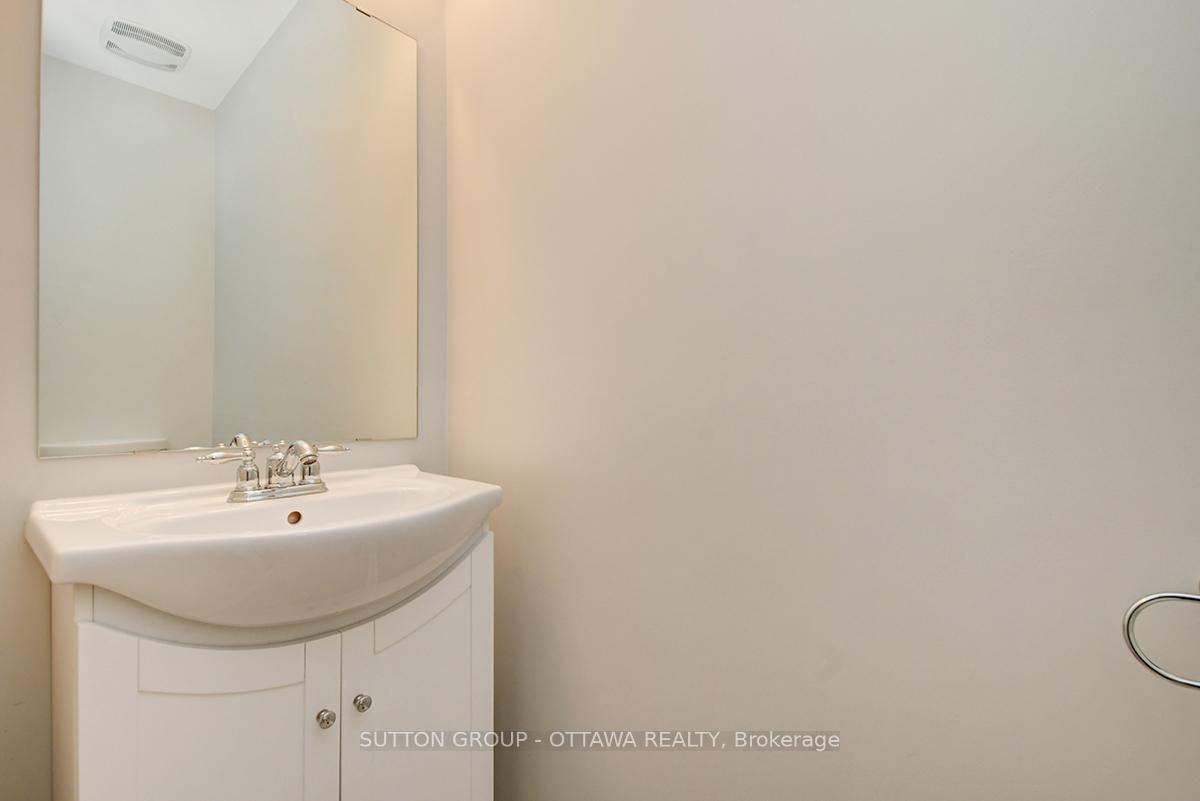 Photo 28 of 104 Par-La-Ville Circle, Ottawa, Stittsville (North) — HOMEH