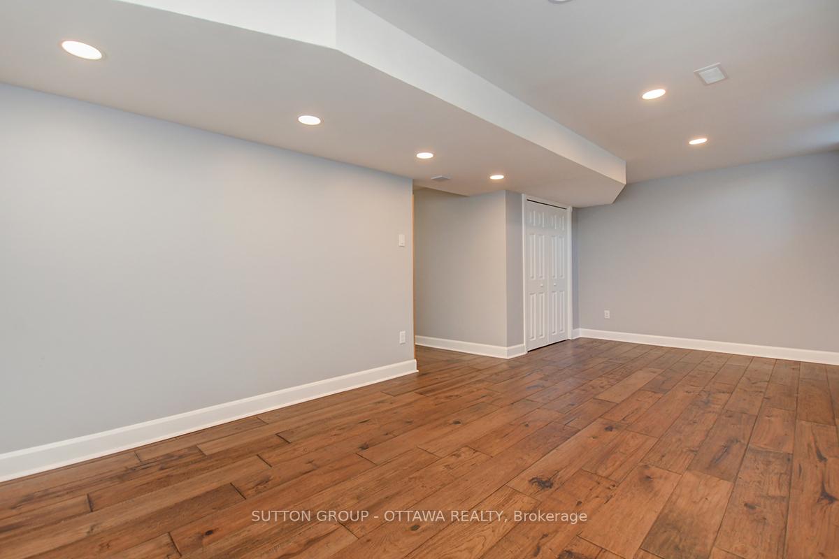 Photo 30 of 104 Par-La-Ville Circle, Ottawa, Stittsville (North) — HOMEH