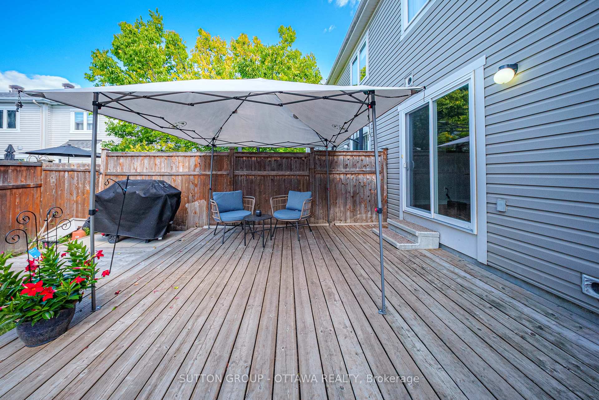 Photo 36 of 104 Par-La-Ville Circle, Ottawa, Stittsville (North) — HOMEH