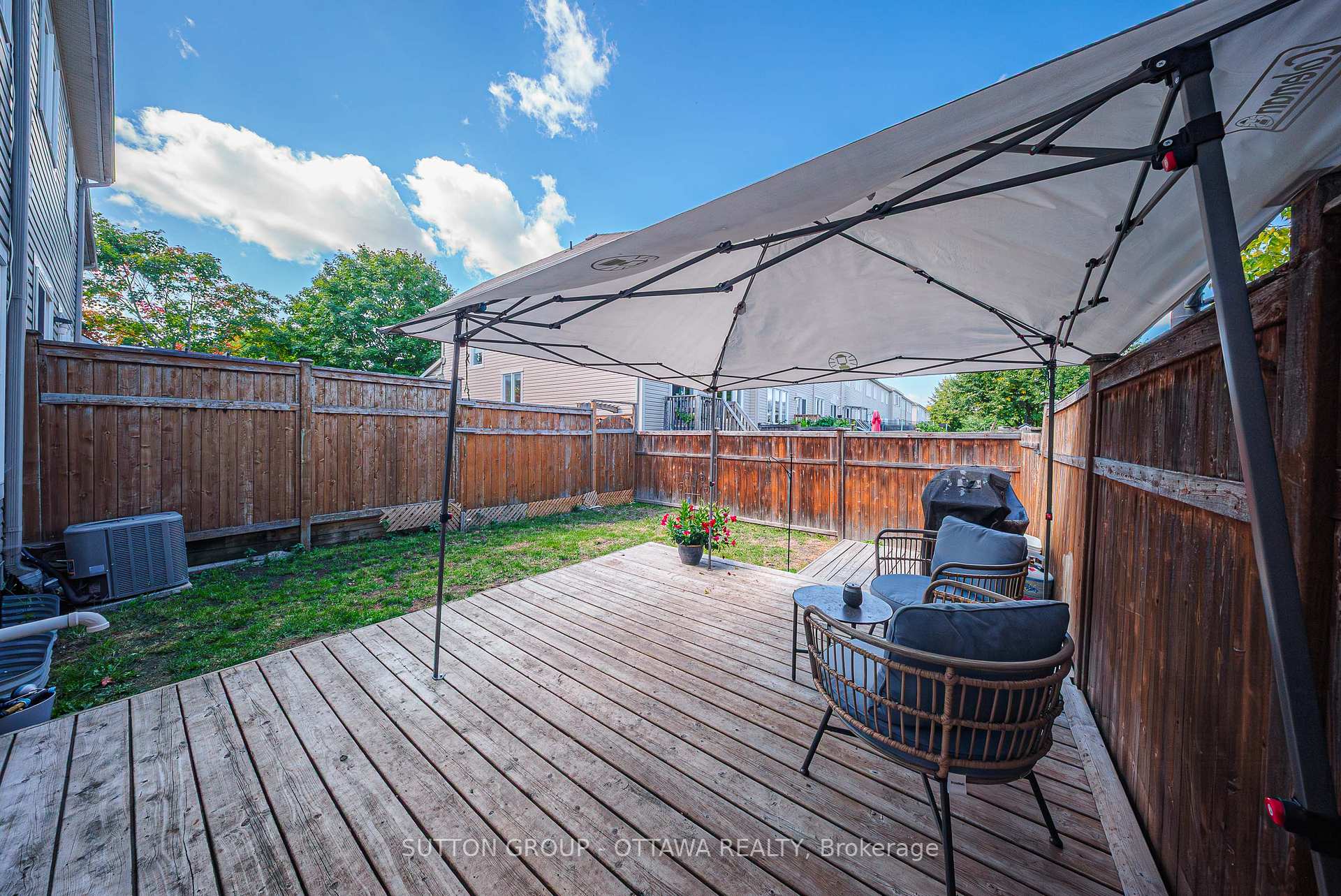 Photo 37 of 104 Par-La-Ville Circle, Ottawa, Stittsville (North) — HOMEH