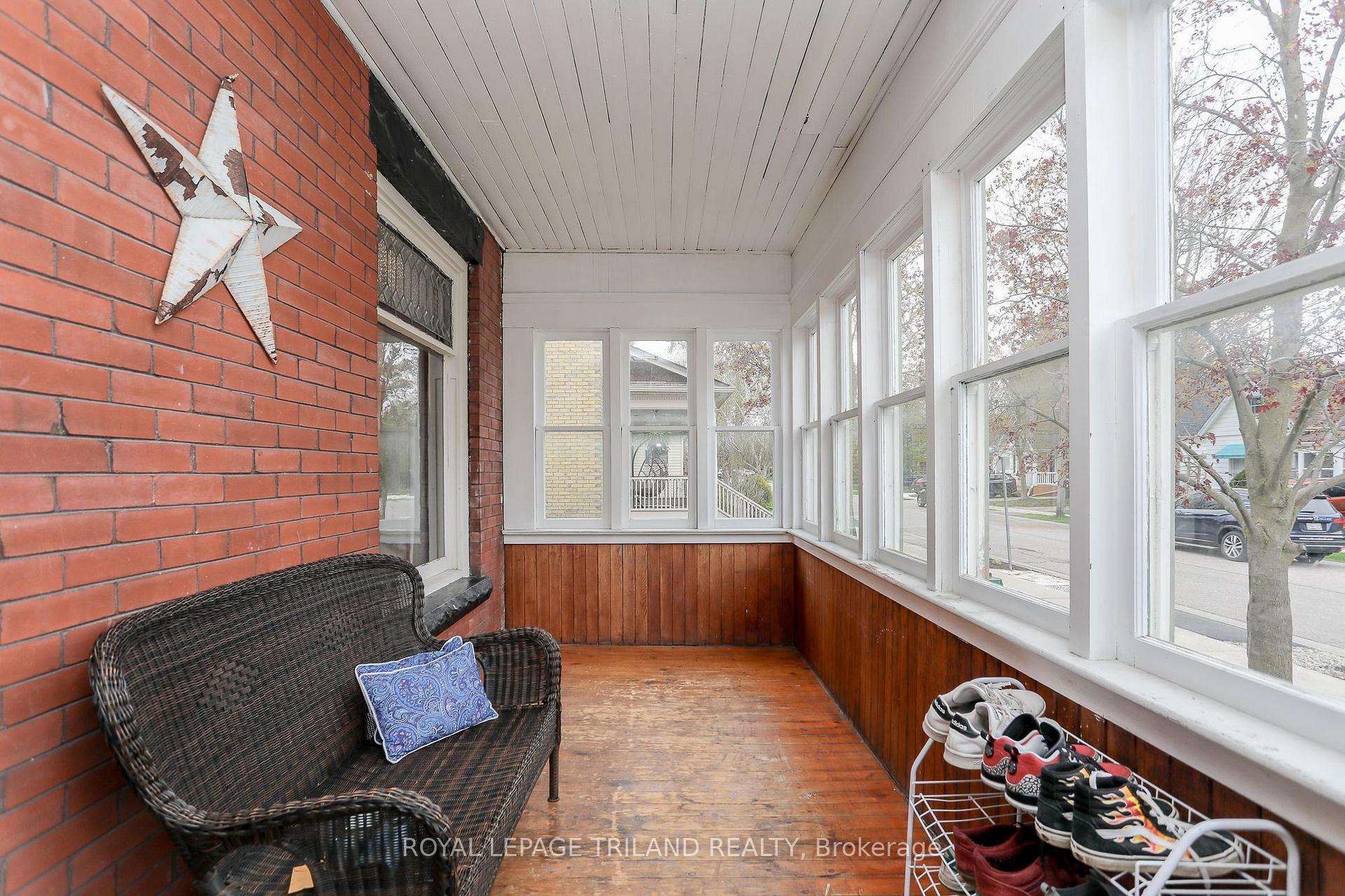 Photo 5 of 16 Maple Street, St. Thomas — HOMEH
