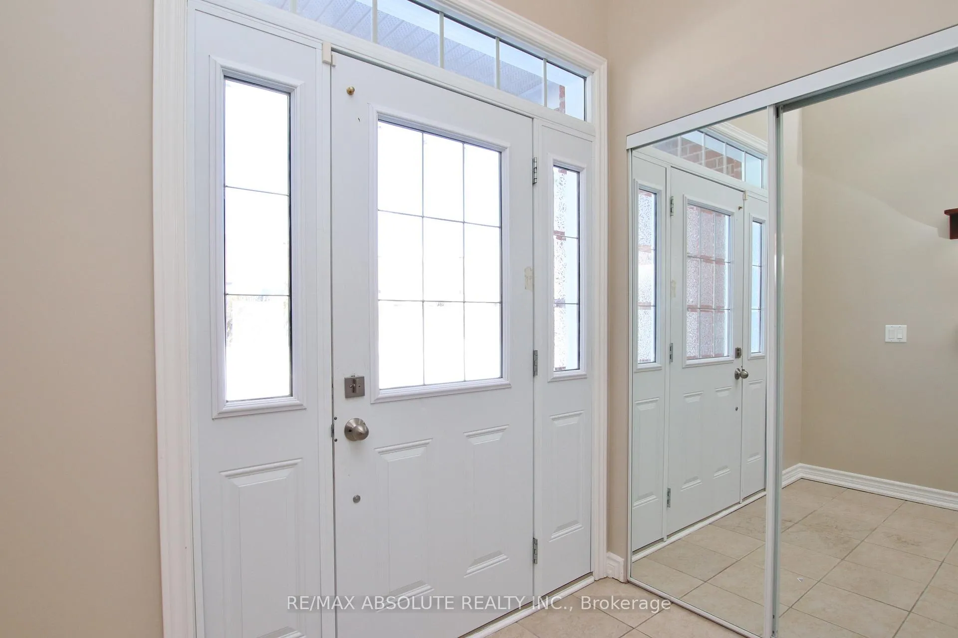 Photo 4 of 346 Glenbrae Avenue, Ottawa, Kanata - Morgan's Grant/South March — HOMEH