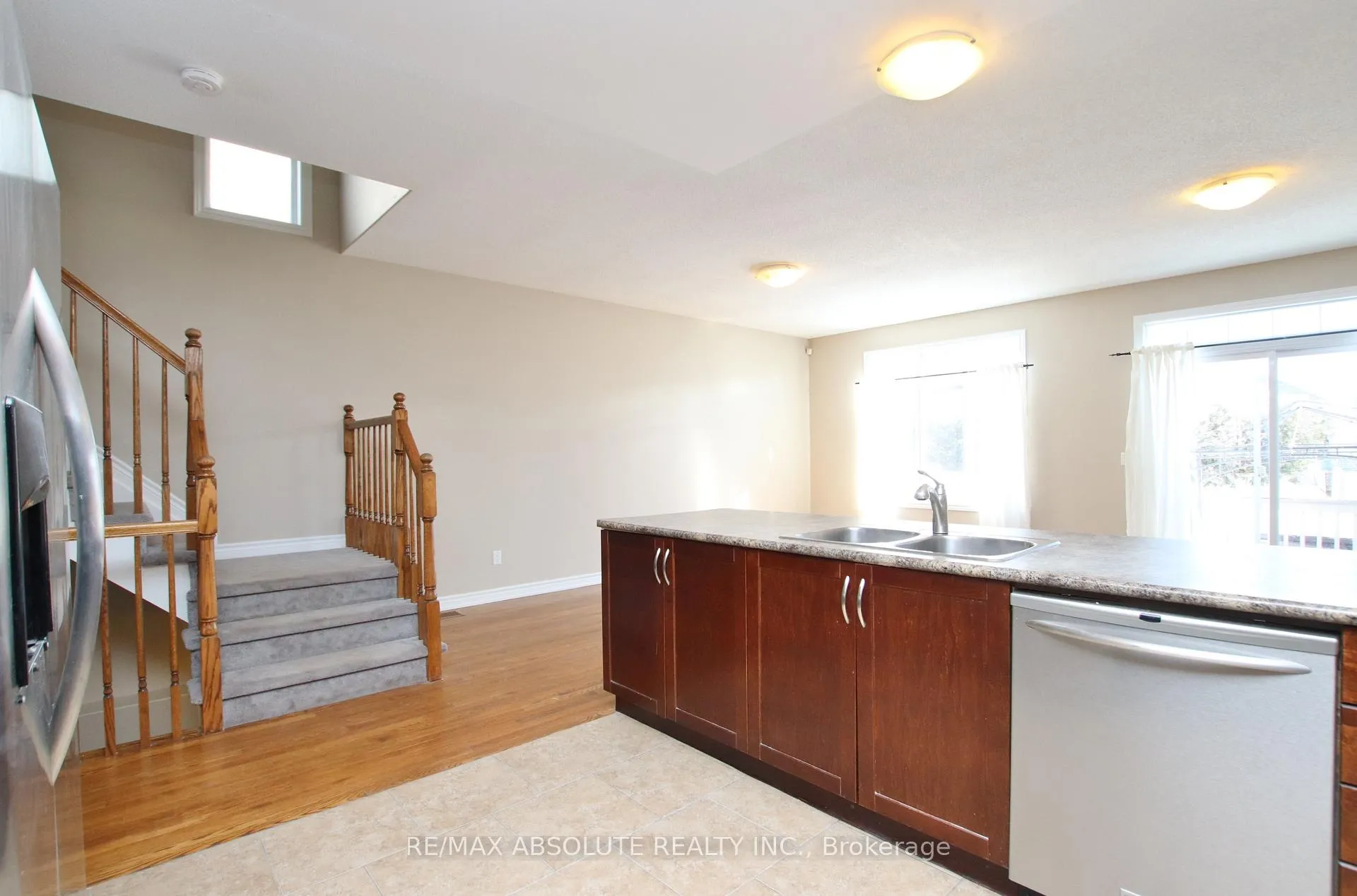 Photo 9 of 346 Glenbrae Avenue, Ottawa, Kanata - Morgan's Grant/South March — HOMEH