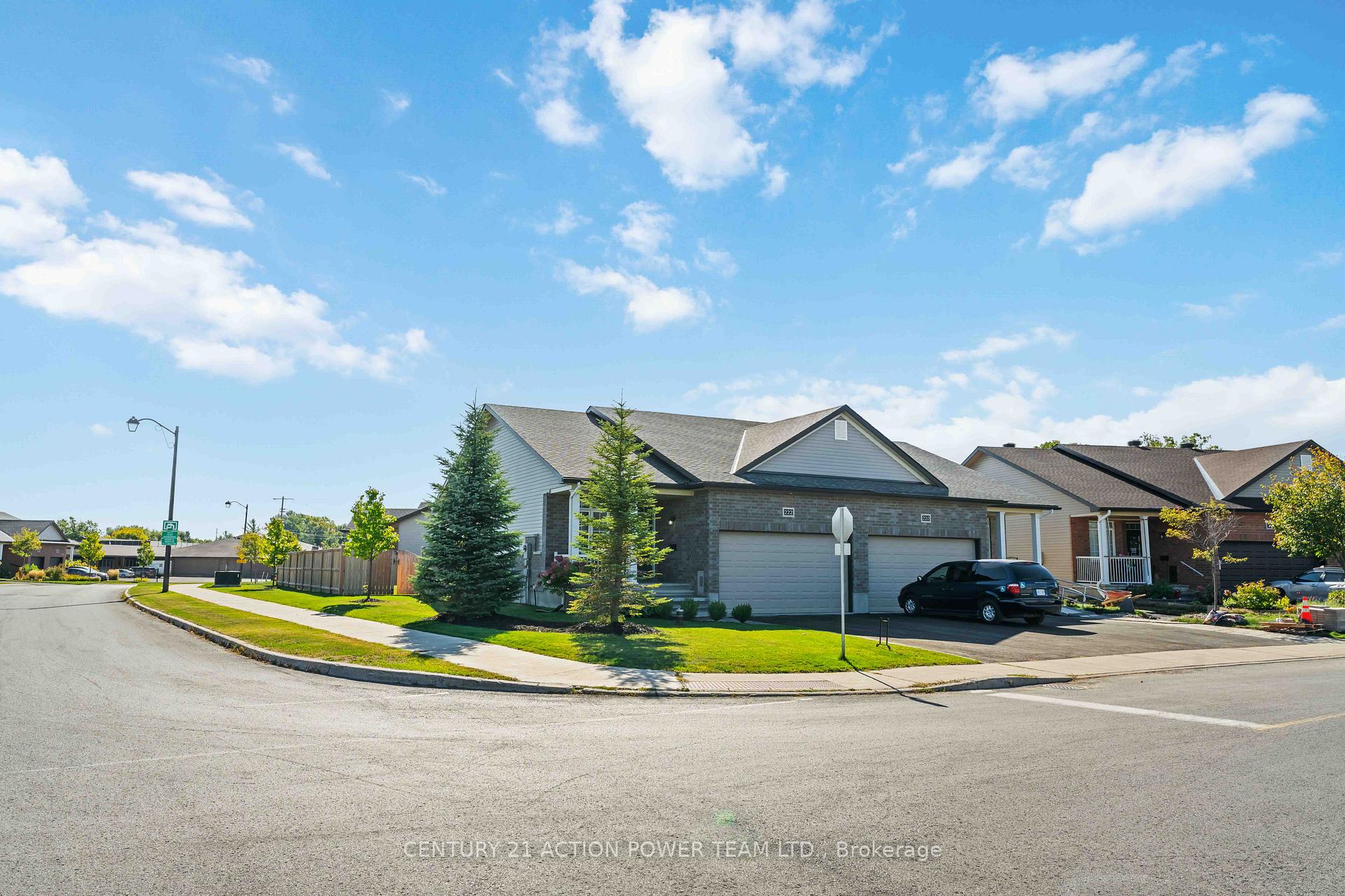 Photo 2 of 222 Cedarstone Street, Ottawa, Richmond — HOMEH